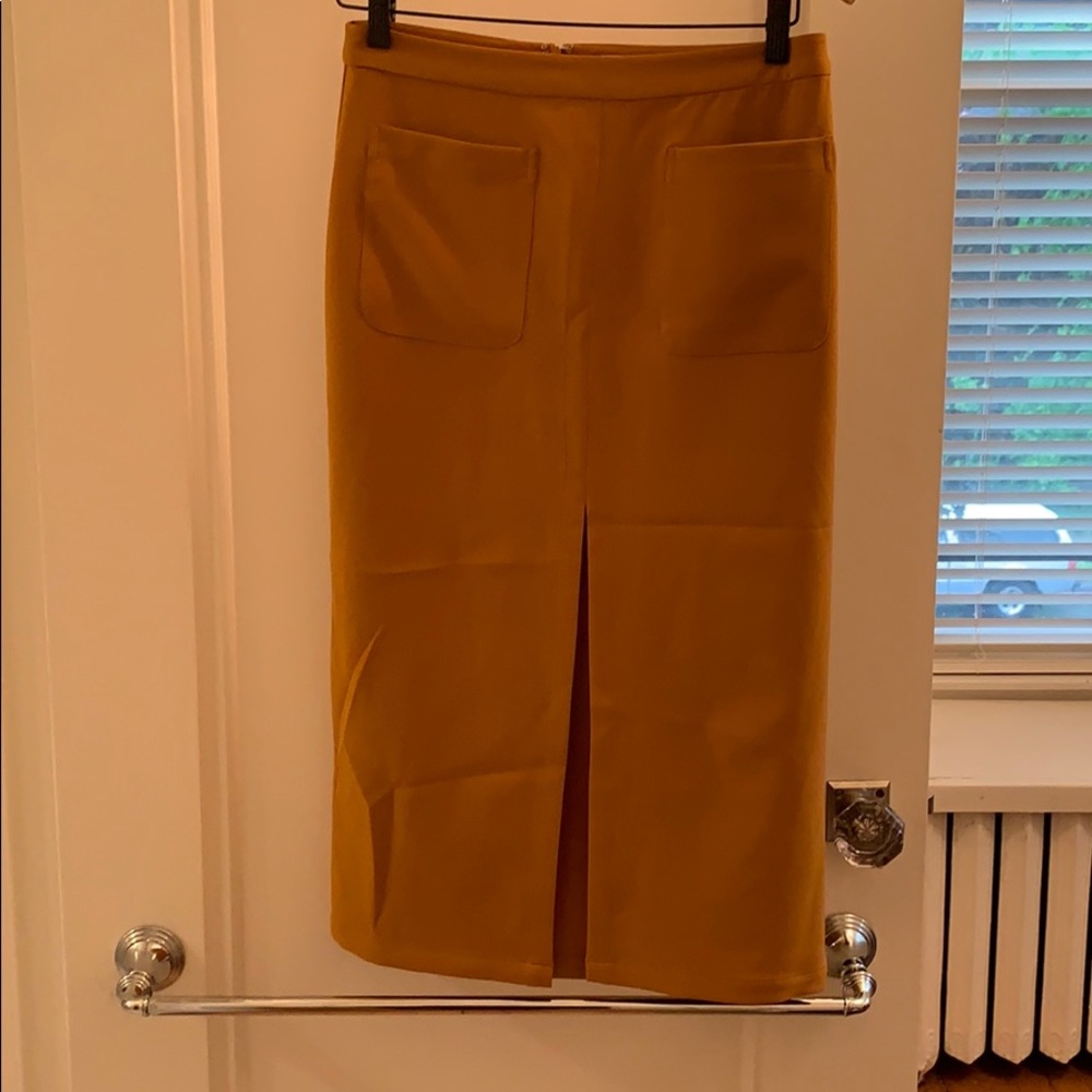 NWT FOREVER 21 skirt